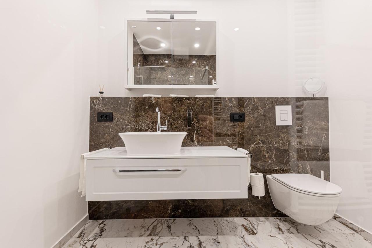 Villa Bella Vista Am Meer Трогир Экстерьер фото