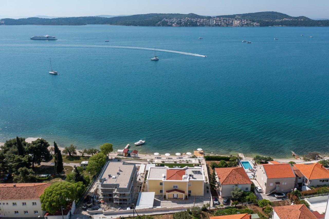 Villa Bella Vista Am Meer Трогир Экстерьер фото